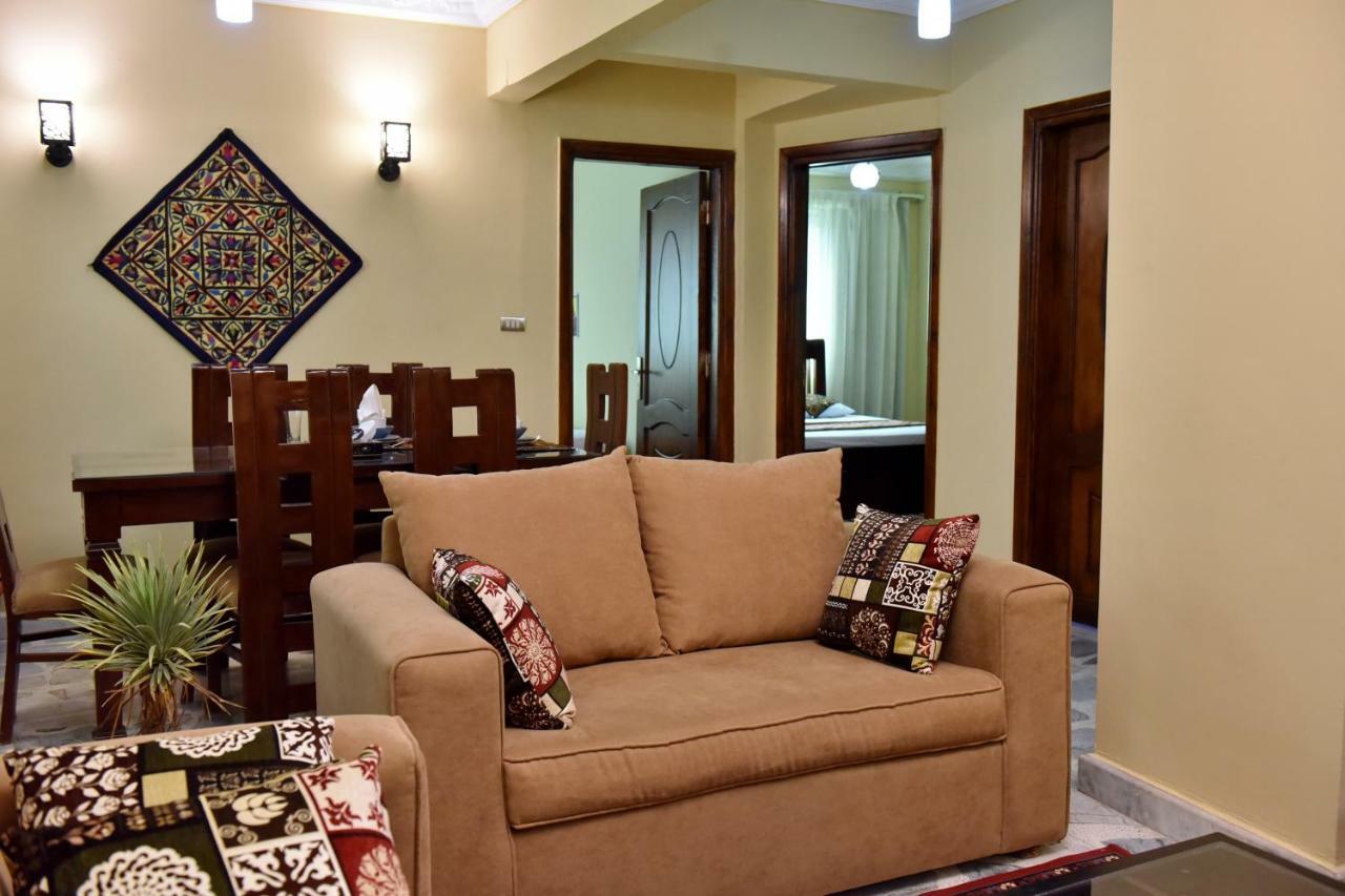 Two-Bedroom Apartment At Mohamed Farid Street Kairo Exterior foto