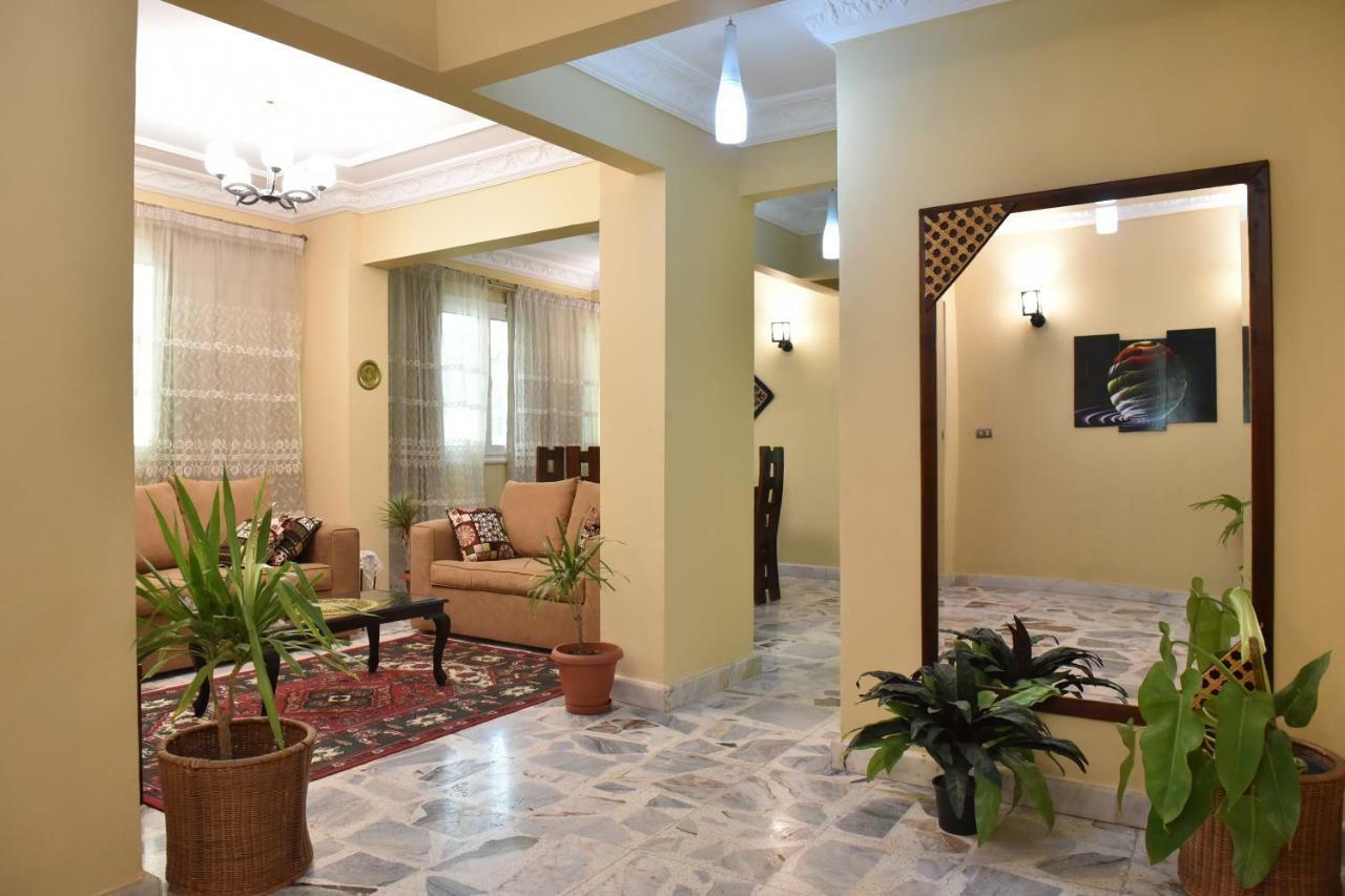 Two-Bedroom Apartment At Mohamed Farid Street Kairo Exterior foto
