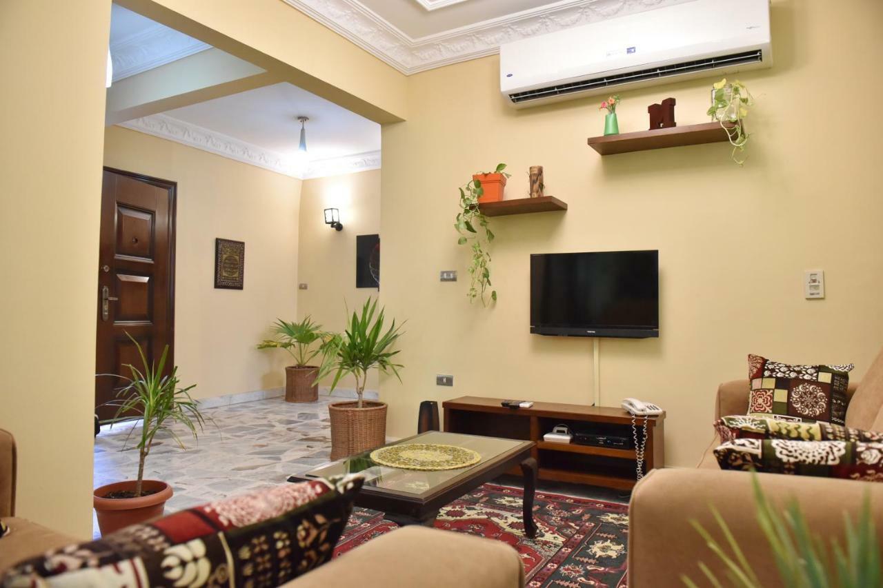 Two-Bedroom Apartment At Mohamed Farid Street Kairo Exterior foto