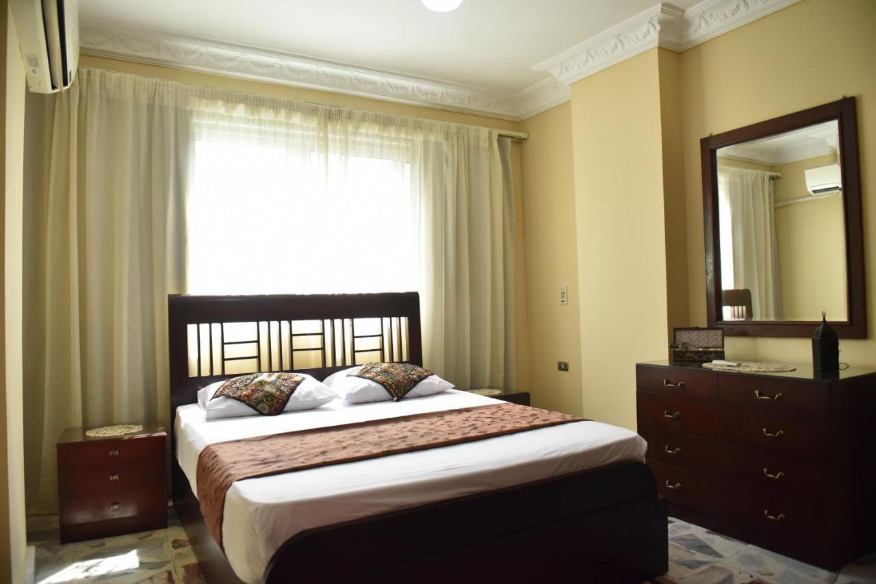 Two-Bedroom Apartment At Mohamed Farid Street Kairo Exterior foto